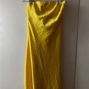 NWOT SHOW ME YOUR MUMU - Taylor Tube Dress size small Color Yellow Luxe thumbnail 4