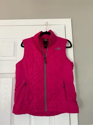 The North Face Fuscia Pink Puffer Vest thumbnail 5