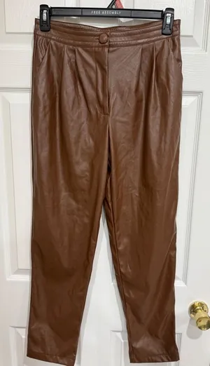 Princess Polly‎ Vegan Leather Pleated Pants Brown Tapered High Waist Sz 8 thumbnail 1