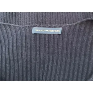 Brandy Melville V Neck Ribbed Long Sleeve Top Womens One Size‎ Navy Blue thumbnail 4
