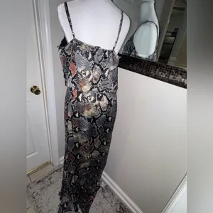 Stunning snake print multi color boutique maxi dress See and Be Seen size large thumbnail 7