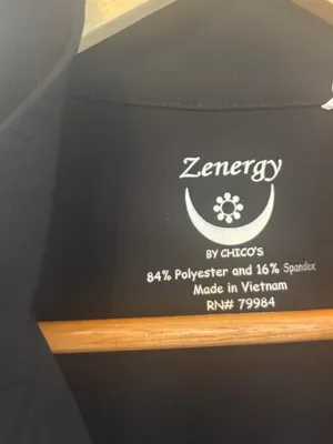 Zenergy By Chico’s Black Vest Size 1 (Medium) thumbnail 5