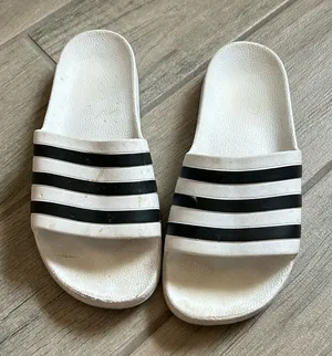 Adidas slides thumbnail 1