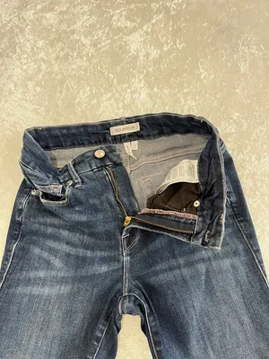 Good American Legs Crop Jeans Blue Denim Size 4/27 Stretchy 93% Cotton thumbnail 6