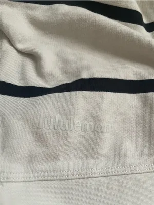Lululemon Perfectly Oversized Cropped Crew Stripe Sweater Small Cream Black thumbnail 5