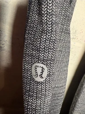 Lululemon Speed Up Tight 28" *Full-On Luxtreme size 4 thumbnail 9