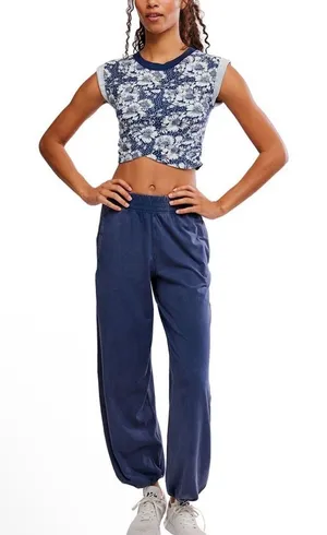 NWT RARE FREE PEOPLE | FP Movement Printed Crossover Set L‎ thumbnail 1