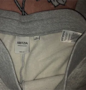Aritzia Flare  thumbnail 3