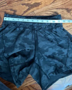 Lululemon Shorts thumbnail 9