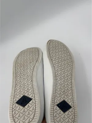 Sperry Woman’s 8.5 White Leather Casual Sneakers thumbnail 7