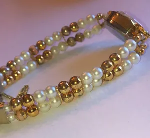 Geneva Gold Tone Faux Pearls Vintage Retro Wind Up Watch Wristwatch thumbnail 4