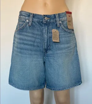 NWT Women's Levi's 94 Baggy Jean Shorts thumbnail 1