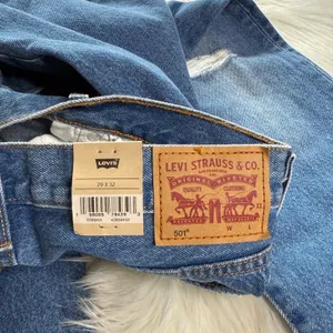 Levi’s 501 Original Fit Jeans thumbnail 5