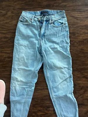 Aeropostale Mom Jeans thumbnail 1