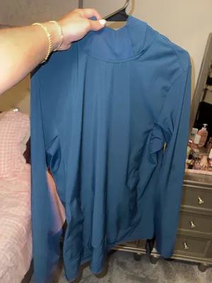 Lululemon high neck  thumbnail 1