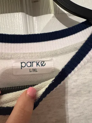 Crewneck thumbnail 2