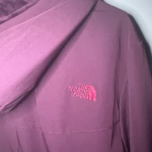 The North Face Purple Ski Jacket Weather-Resistant Hooded thumbnail 4