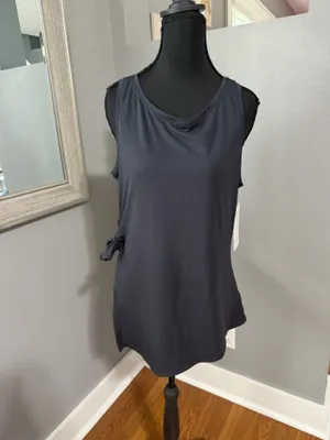NWT Athleta Move With Ease Asym Tie Tank Black Athletic Yoga Size Medium thumbnail 2