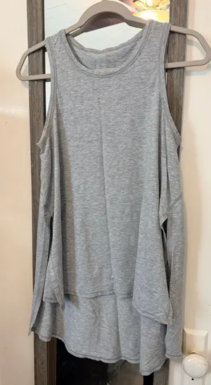 Lululemon Tank Top thumbnail 1