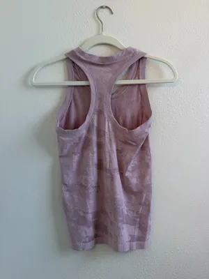 Athleta Momentum Seamless Camo Tank Top thumbnail 3