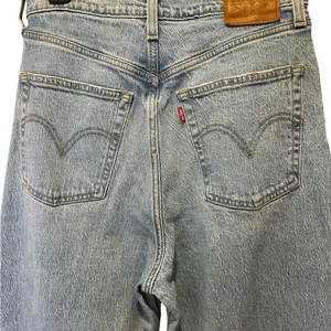 Levi’s Ribcage Straight Ankle Distressed Light Blue Jeans size 30 thumbnail 4