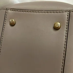 Kate Spade Authentic Gorgeous Light Gray/Taupe Leather Bag Purse 🌺🌺 thumbnail 8