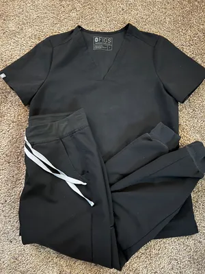 Women’s Scrub Set Black Size S/P Zamora Joggers And Casma Top thumbnail 1