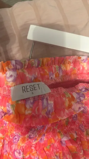 Cute boutique skirt Pink thumbnail 3