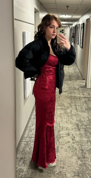 SheIn Red formal dress thumbnail 1