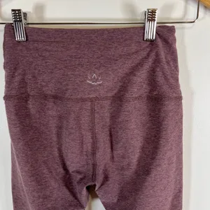 Beyond Yoga Womens Space Dye 2 Piece Set‎ Crop Top Leggings Plum Mauve Small thumbnail 9