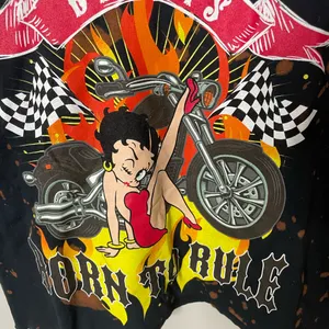 Vintage Betty Boop “Born To Rule” Motorcycle Graphic Crop Top Women’s Large NWOT thumbnail 6