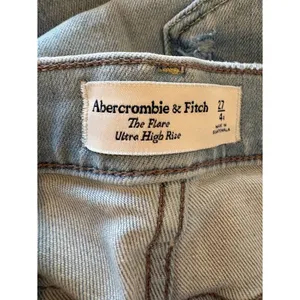 Abercrombie Ultra High Rise Flare Jeans Light Wash Size 27 Regular thumbnail 2