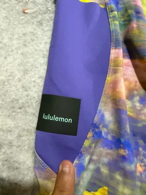 Lululemon Cargo Super-High-Rise Hiking Short 8" Size 6 thumbnail 2