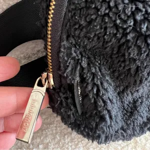 Lululemon Everywhere Fleece Black Belt Bag Gold Hardware Purse‎ thumbnail 5