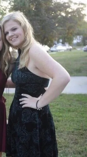 Green Velvet Dress thumbnail 1