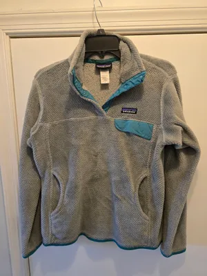 Patagonia Light Gray Fleece Pullover with Teal Accents Medium thumbnail 1