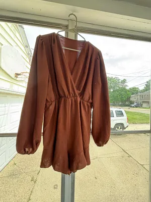 Brown Amazon long Sleeve Romper Size M thumbnail 3