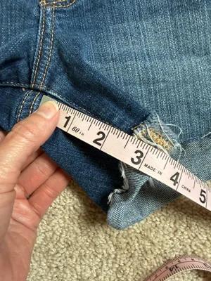 Abercrombie & Fitch Blue Distressed Low Mid Rise Denim Shorts. Size 2/26 thumbnail 7
