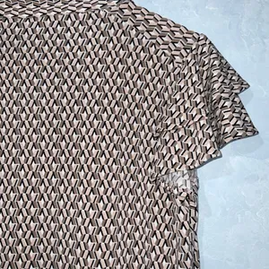 Adrianna Papell Tan Geo Print Stretch Knit Retro Ruffle Sleeve Tie Neck Blouse S thumbnail 7