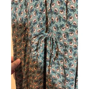 Luxology Size M Flutter Sleeve Elasticized V-Neck Green Ditsy Floral Maxi Dress thumbnail 4