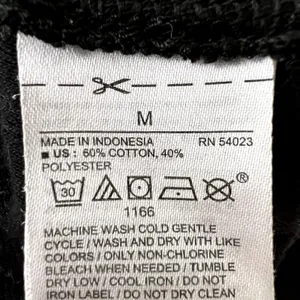 Old Navy Eyelet Black Short Sleeve Top thumbnail 8
