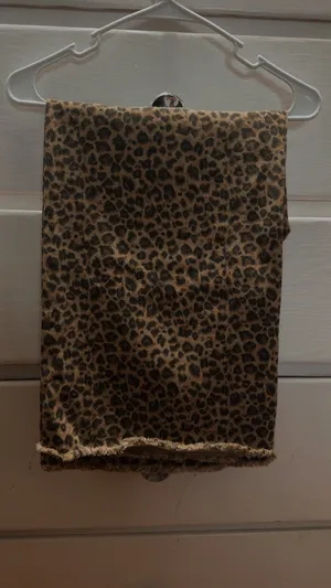 Boutique Leopard/Cheetah Print Jeans thumbnail 3