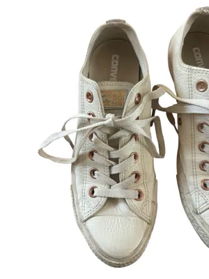 Converse Chuck Taylor All Star low-top sneakers in ivory leather Size 8 Women’s thumbnail 4