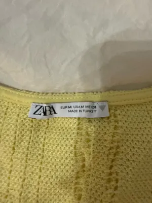 ZARA Top Yellow Crop thumbnail 2