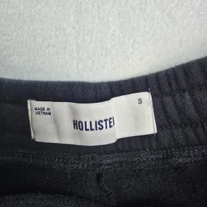 Hollister -1411 Black High Rise Wide Leg Cropped Fleece Barrel Sweatpants‎ S thumbnail 3
