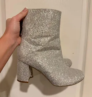 Heeled Boots Size 7.5 thumbnail 2