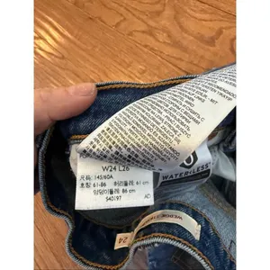 Levi’s wedgie straight high rise button fly raw hem jean size 24 thumbnail 8