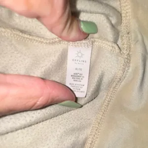 72‎ | OFFLINE by Aerie Velour Cropped Hoodie Oatmeal Womens XL Y2K Cozy thumbnail 4