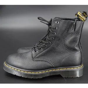 Dr. Martens 1460 Pascal Women 7 Black Excellent Virginia Leather Combat Boots thumbnail 5