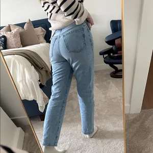 Madewell ‘90s straight Classic Blue light wash Women's Jeans size 29! thumbnail 4